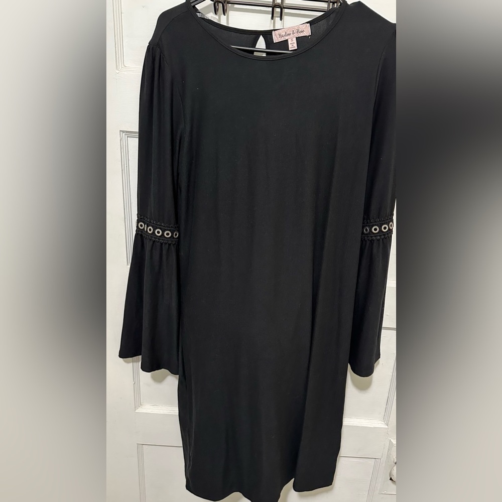 Black dress with flowy sleeves